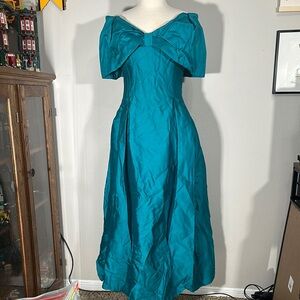 Vintage 1980’s Teal Women's Prom Dress